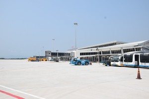 Cam Ranh airport's apron renovation project put into exploitation