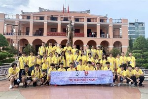 Summer camp for overseas young people kicks off in HCMC