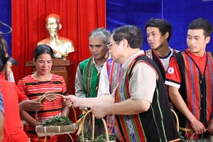 PM inspects Kon Tum’s preparations for new academic year