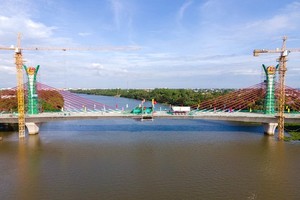 Long An Province hosts closure ceremony of bridge across Vam Co Tay River
