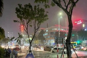 Low-pressure zone rushes in to bring more spells of downpour in Central region
