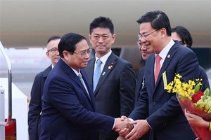 PM Chinh arrives in Tokyo, starting Japan trip