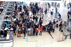 Airlines ready for busy holiday travel