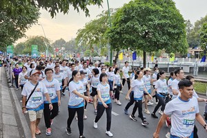 Over 1,500 people join charity walk to raise funds for the poor in District 3