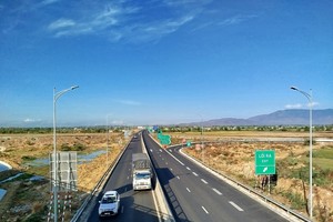 Toll collection on Cam Lam - Vinh Hao expressway not yet slated