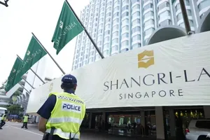 Vietnam joins 21st Shangri-La Dialogue in Singapore