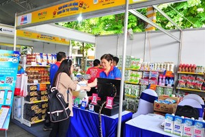 HCMC stimulates consumption of essential products