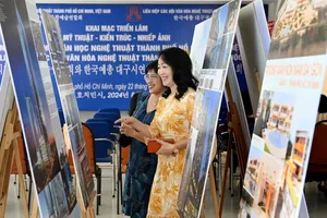 RoK painters join art exhibition in HCMC