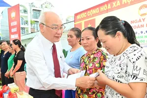 HCMC’s District 8 organizes Great National Unity Day in residential areas