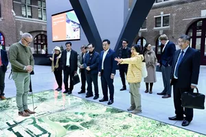 HCMC, Antwerp (Belgium) promote cooperation in port development