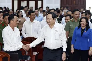 NA Chairman meets Hau Giang voters