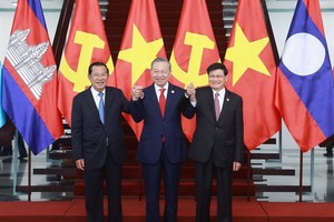 Vietnam, Laos, Campuchia fortify ties in new development phase
