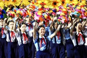 Parade forces actively rehearse for 50th reunification anniversary celebration