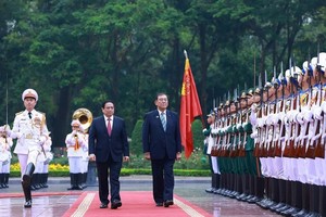Vietnamese PM hosts official welcome ceremony for Japanese counterpart