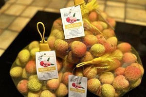 First batch of this year's crop lychee reaches Paris
