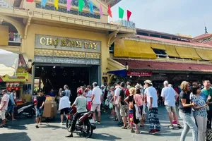 Ho Chi Minh City proposes plan of reorganizing market management boards