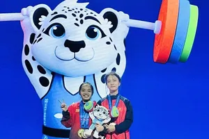 Vietnam secures 11 gold medals at 2025 Asian Weightlifting Championships 