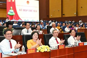 Ho Chi Minh City proposes incentives for renovation of old apartment buildings