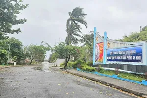 Storm No. 5 begins lashing North-Central coasts