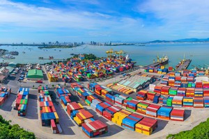 Vietnam highly evaluated as key shipping hub