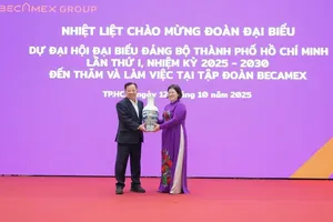 HCMC Party Congress delegates conduct field visits