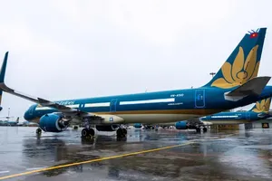 Five airports in Central region suspended operations due to typhoon No.13