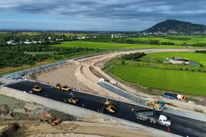 Phase 1 of Chau Doc – Can Tho – Soc Trang Expressway set for Feb 2026 opening