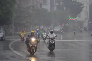 Cold fog grips North while Central region set for showers