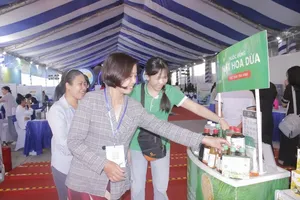 Nearly 400 units participate in OCOP Products Week in HCMC