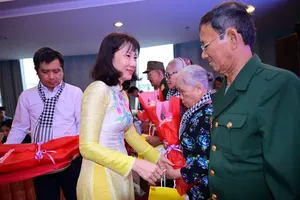 HCMC ensures monthly allowances for people with meritorious service