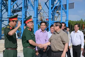 PM Pham Minh Chinh inspects progress of key infrastructure projects in Ca Mau
