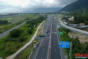 Entire Van Phong–Nha Trang expressway open to traffic