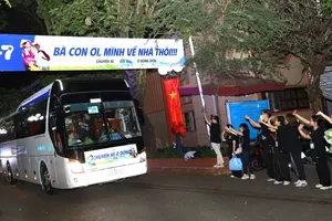 Zero-cost bus trips carry 300 people return home for Tet
