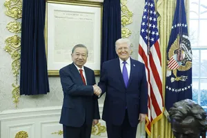 Party General Secretary To Lam meets US President Donald Trump at White House