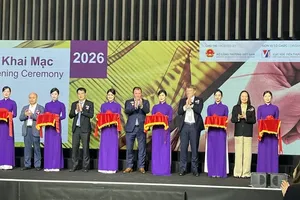 International trade fair boosts orders for textile firms