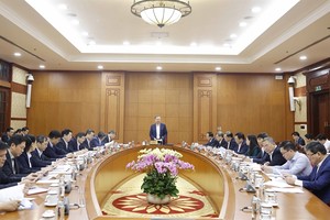 Party chief stresses role of grassroots officials in strengthening governance