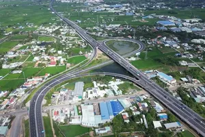 Ministry seeks materials for HCMC–Trung Luong–My Thuan Expressway expansion