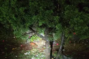 Thunderstorms persist across regions, hail risk remains