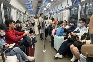 HCMC metro ridership hits 150 percent of target during April 30 holiday