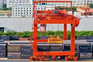 Vietnam, China add cross-border rail link in trade push
