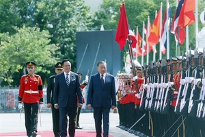 Thai PM chairs official welcome ceremony for Vietnamese Party, State leader