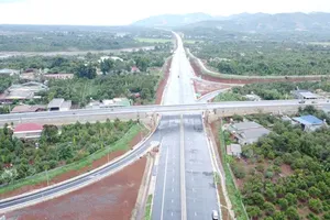 Khanh Hoa–Buon Ma Thuot Expressway nears completion