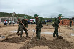 Soldiers help build homes for disaster-affected families in Gia Lai