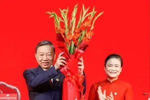Top leader becomes Honorary President of Vietnam Red Cross Society