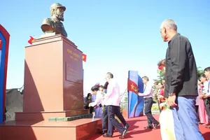 Vietnam marks 100th birth anniversary of Cuban Leader Fidel Castro