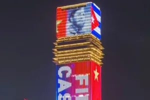 Cuban Leader Fidel Castro’s image illuminates central Ho Chi Minh City