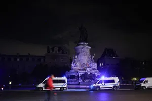 Pháp tái áp dụng lệnh giới nghiêm tại khu vực trung tâm Paris