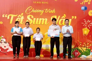 “Tết sum vầy” lan tỏa yêu thương đến công nhân xã Bàu Bàng