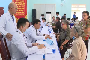 TPHCM: Nhiều địa phương tổ chức các hoạt động an sinh xã hội cho người dân