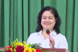 Bà Nguyễn Thị Mỹ Hằng, Ủy viên Ban Thường vụ Thành ủy, Bí thư Đảng ủy, Chủ tịch HĐND phường Bến Cát phát biểu kết luận tại hội nghị